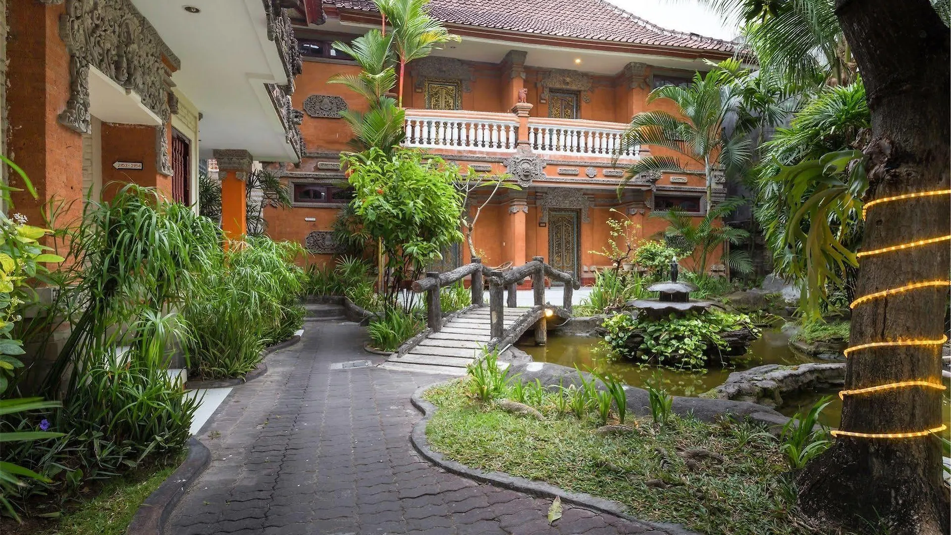 Reddoorz Near Seminyak Beach Guest house