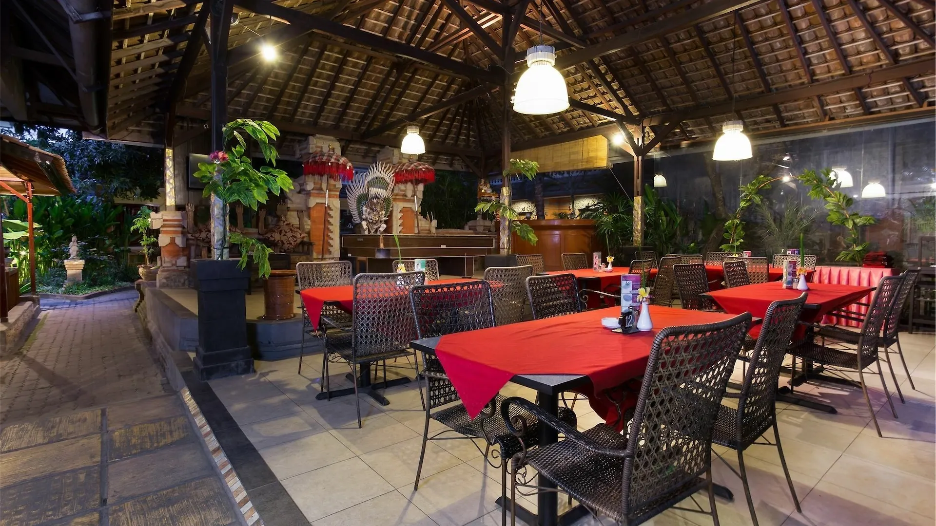 Guest house Reddoorz Near Seminyak Beach