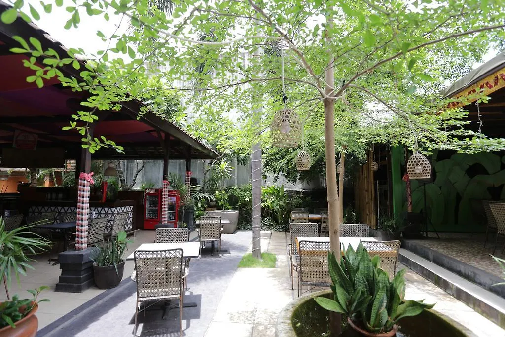 Gasthuis Reddoorz Near Seminyak Beach